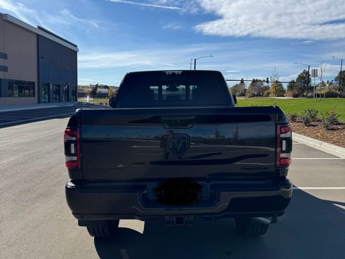 Used 2019 RAM 2500 Laramie image 9