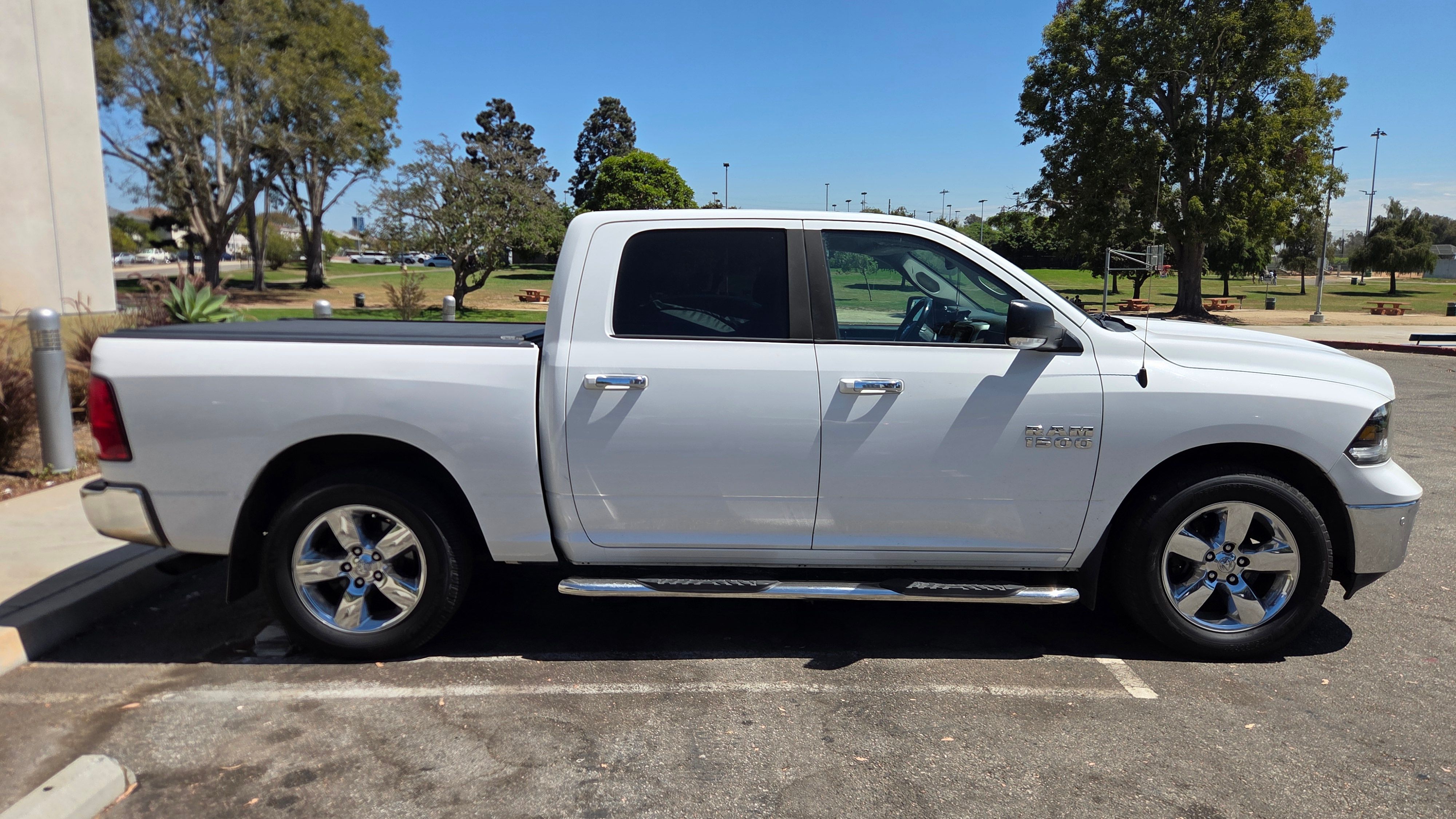 Used 2015 RAM 1500 Big Horn RWD image 9