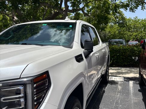 Used 2025 GMC Sierra 1500 Denali Ultimate AWD/4WD image 2