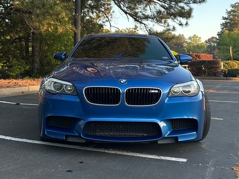 Used 2013 BMW M5 image 2