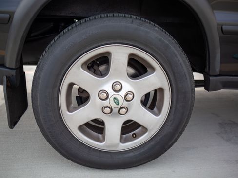 Used 2004 Land Rover Discovery SE AWD/4WD image 13