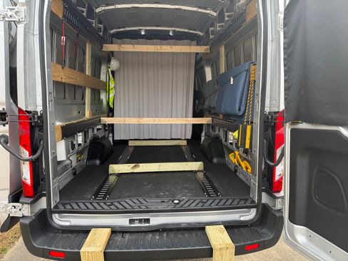 Used 2023 Ford Transit 250 148 High Roof Extended image 12