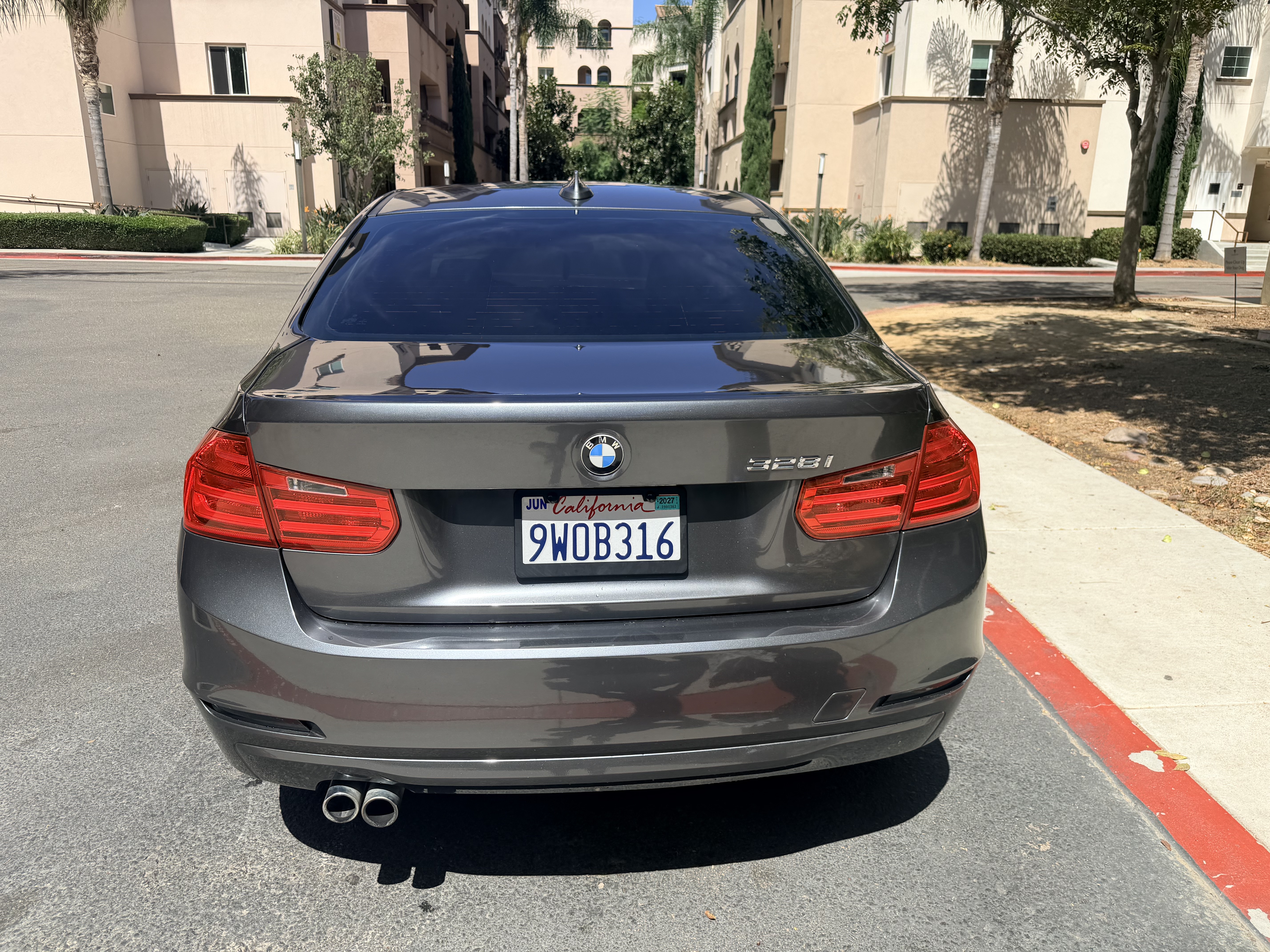 Used 2014 BMW 328i Sedan RWD image 2