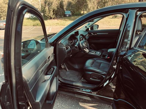 Used 2019 MAZDA CX-5 Touring image 12