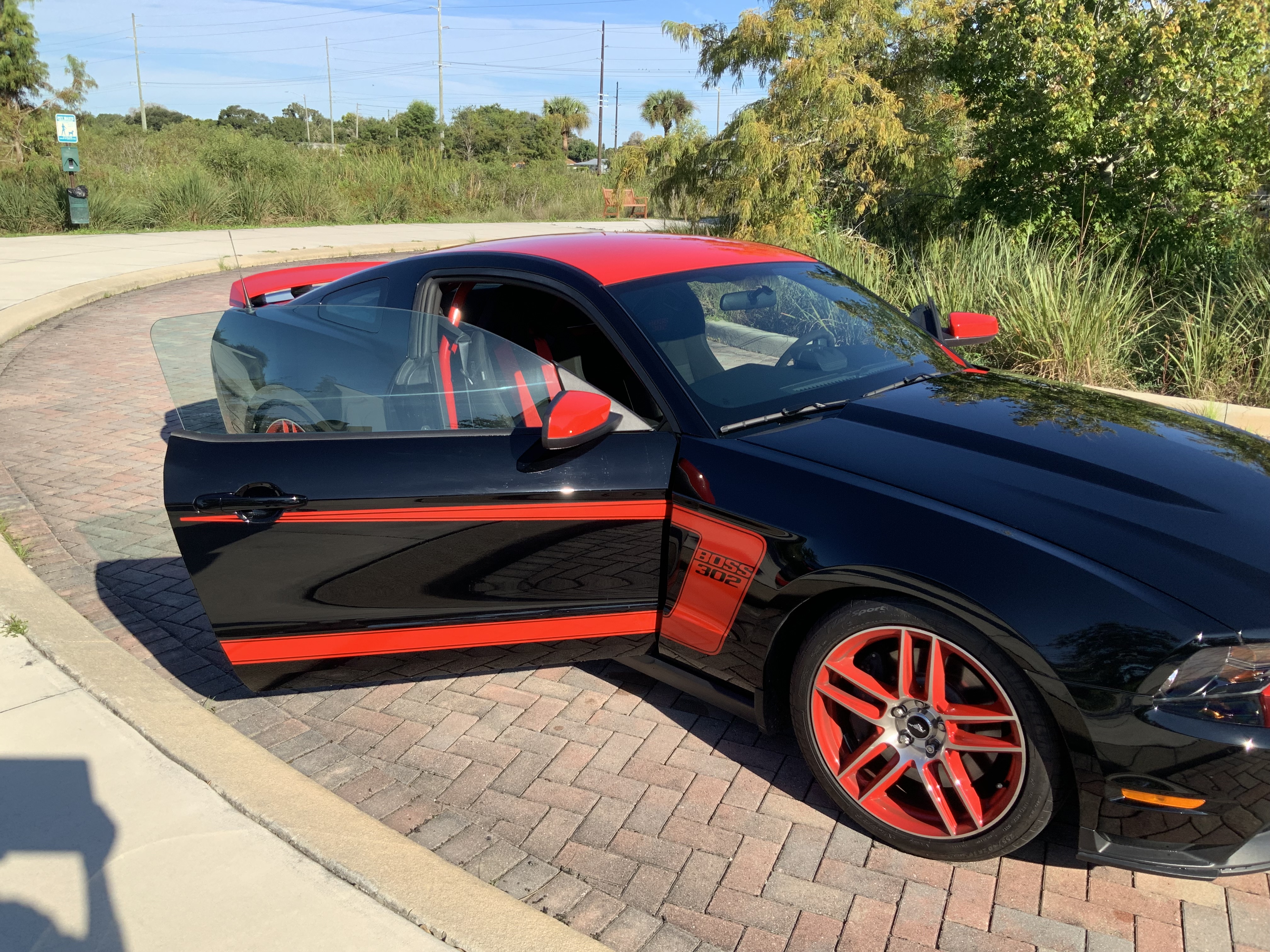 Used 2012 Ford Mustang Boss 302 RWD image 11