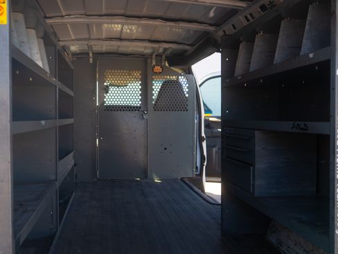 Used 2004 Chevrolet Express 2500 Extended image 10