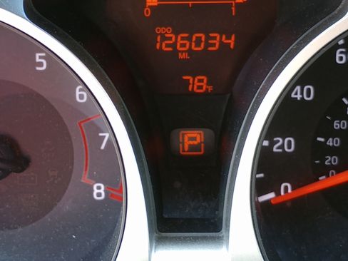 Used 2016 Nissan Juke S image 15