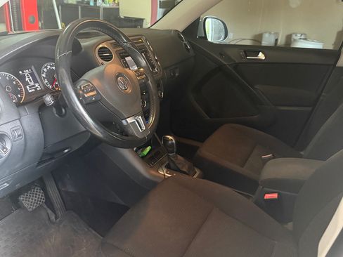 Used 2015 Volkswagen Tiguan S AWD/4WD image 11