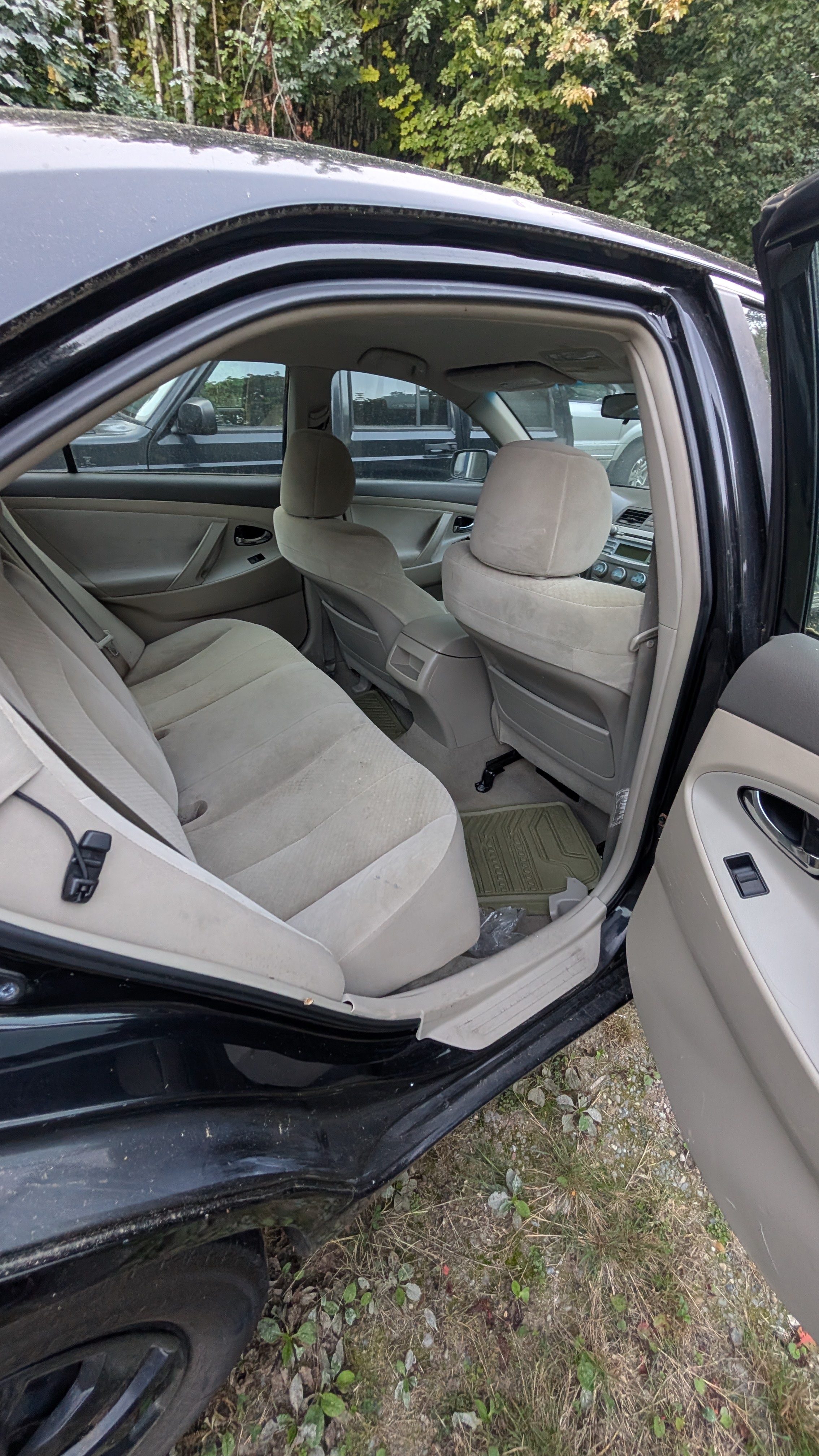 Used 2009 Toyota Camry LE FWD image 16