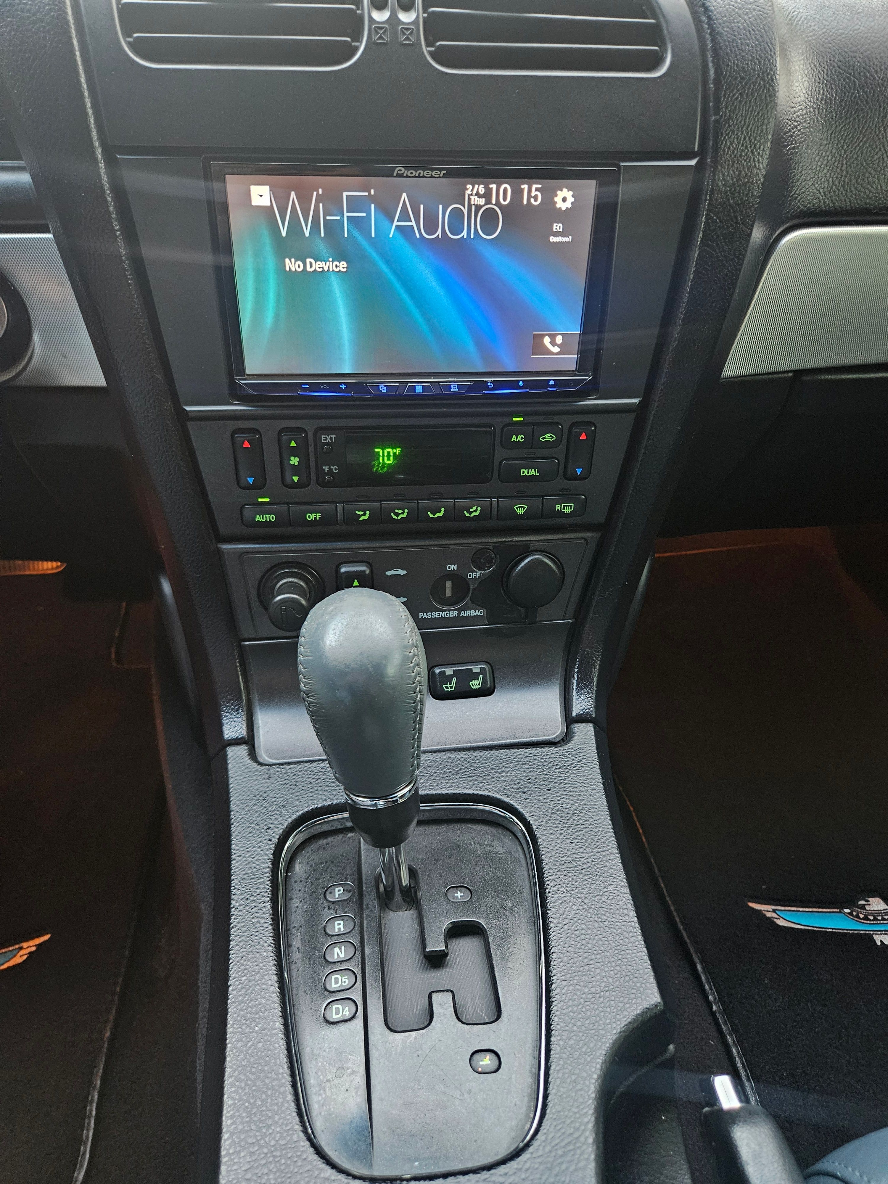 Used 2005 Ford Thunderbird RWD image 11