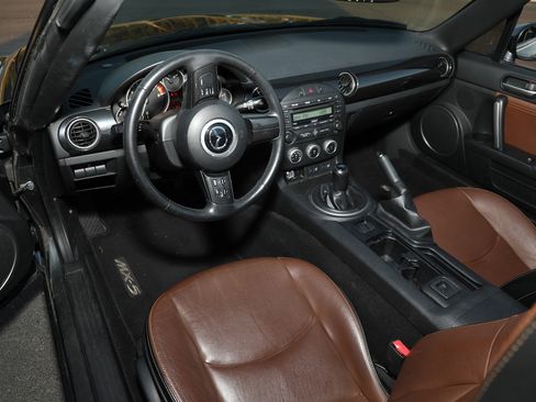 Used 2014 MAZDA MX-5 Miata Grand Touring image 17