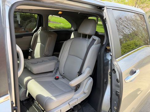 Used 2019 Honda Odyssey EX-L image 6
