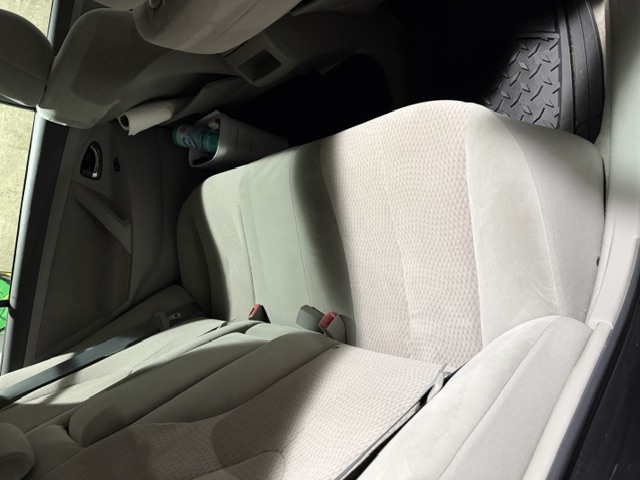 Used 2011 Toyota Camry LE FWD image 10