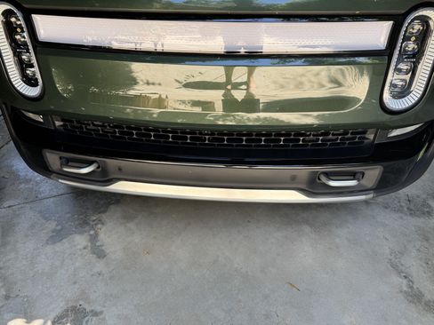 Used 2023 Rivian R1S Adventure AWD/4WD image 13