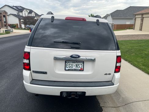 Used 2008 Ford Explorer XLT AWD/4WD image 2