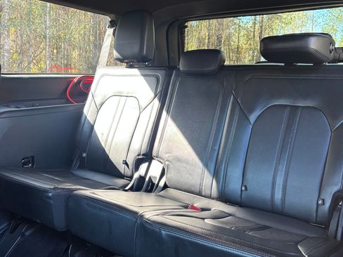 Used 2021 Ford Expedition Max Limited image 6