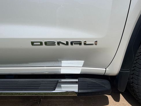 Used 2022 GMC Sierra 1500 Denali AWD/4WD image 8