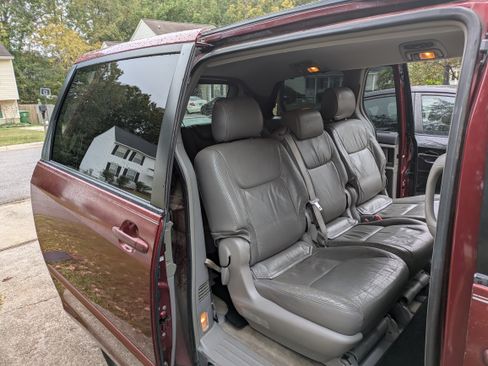 Used 2007 Toyota Sienna XLE image 20