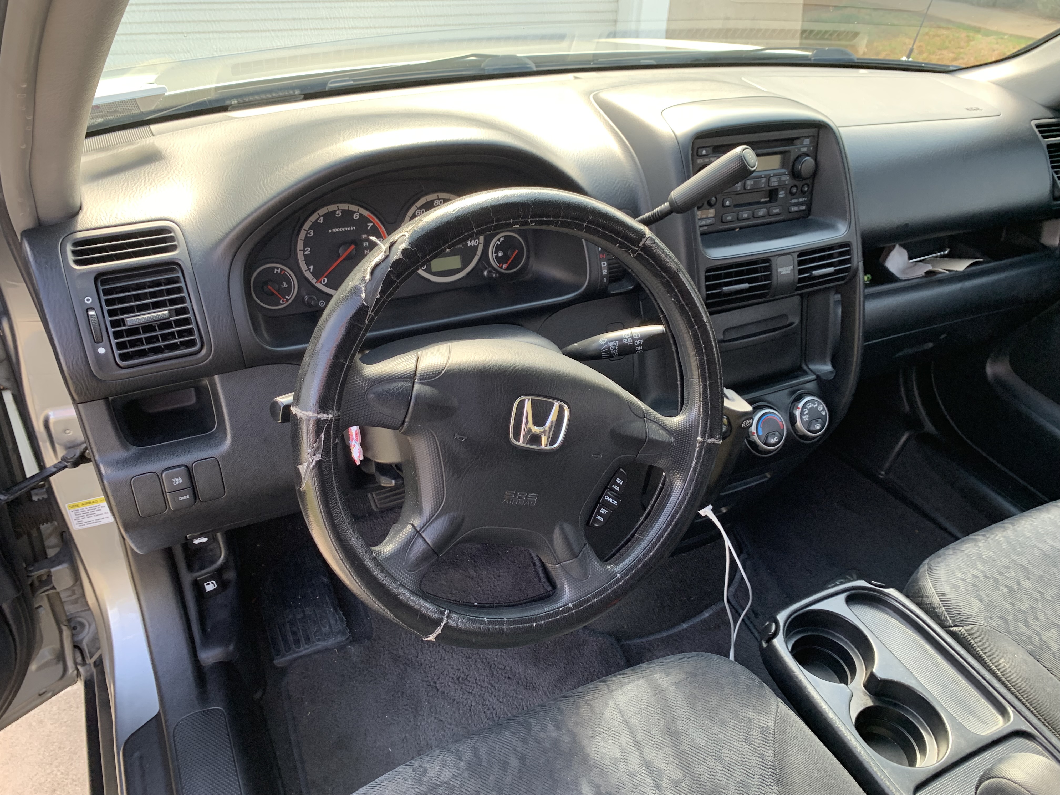 Used 2005 Honda CR-V LX image 2