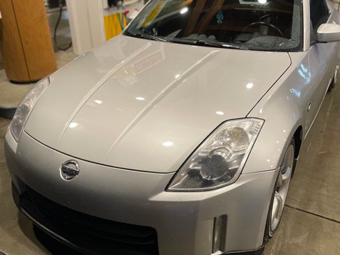 Used 2006 Nissan 350Z Touring image 10