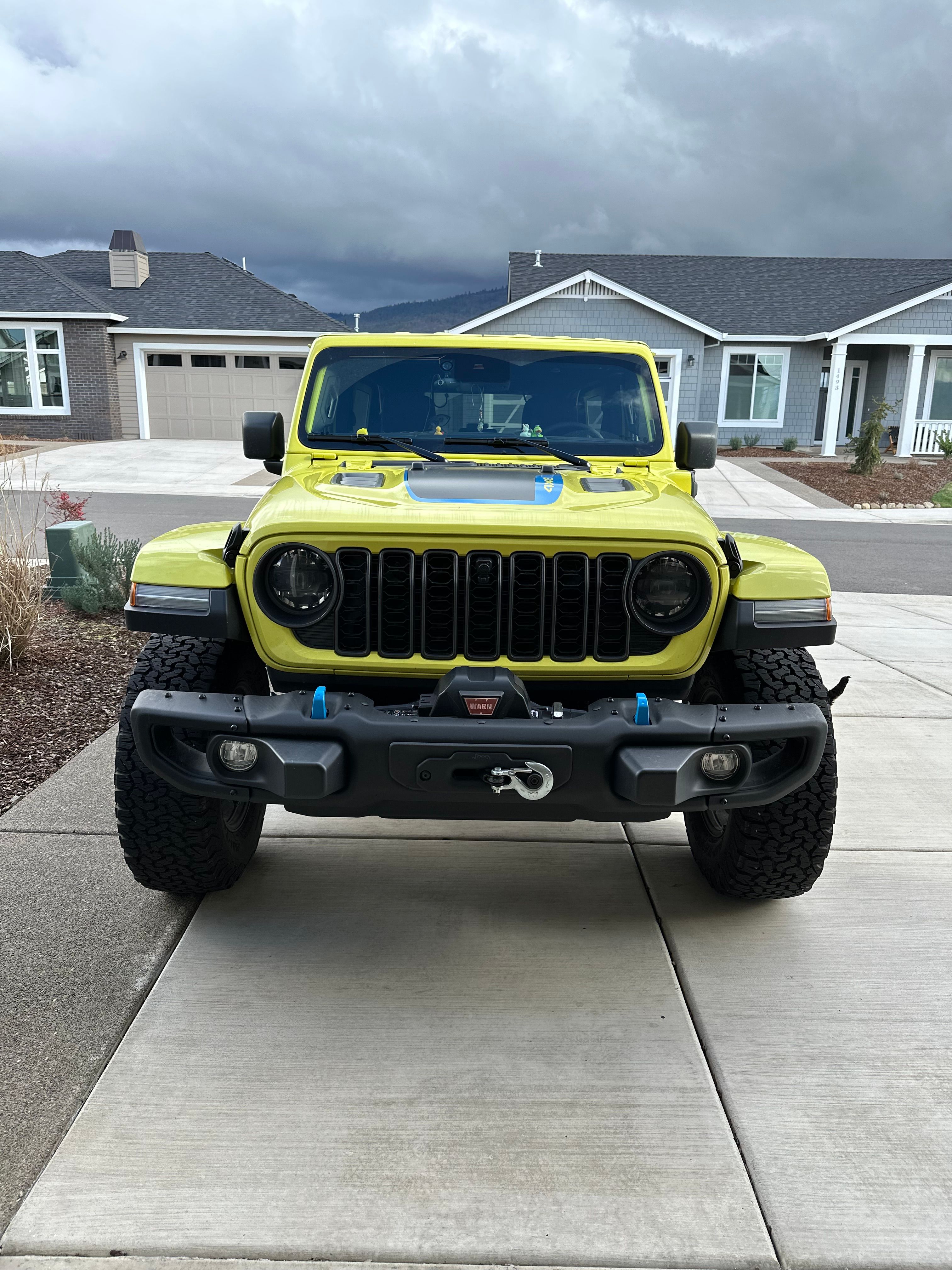 Used 2024 Jeep Wrangler Unlimited Rubicon 4xe AWD/4WD image 2