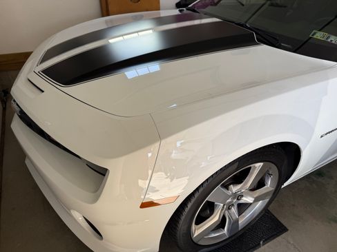 Used 2010 Chevrolet Camaro SS w/ RS Package image 19