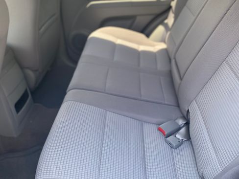 Used 2009 Kia Sorento LX RWD image 8