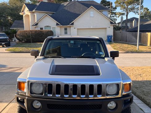 Used 2008 HUMMER H3 image 10