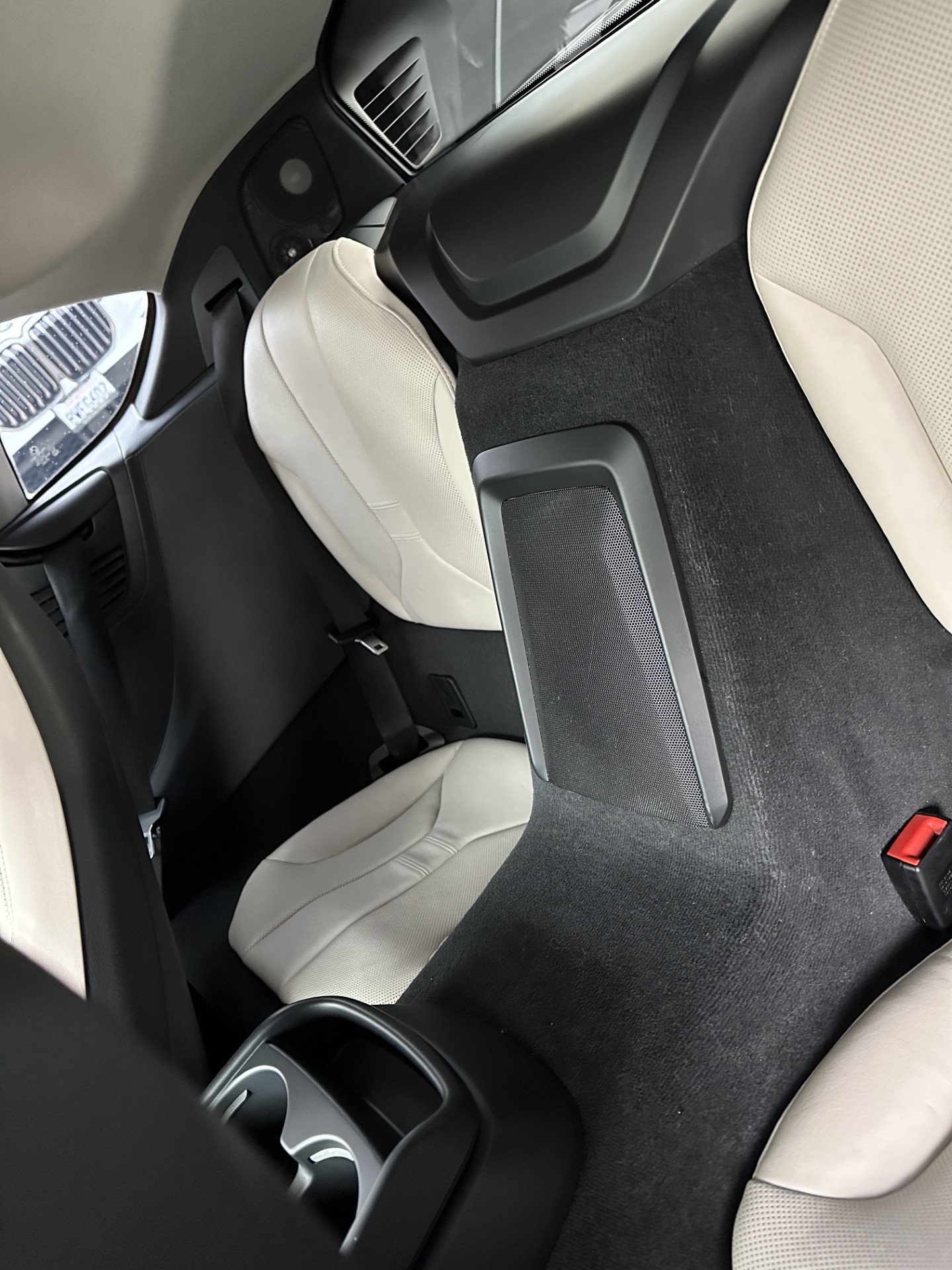 Used 2016 BMW i8 AWD/4WD image 12