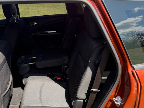 Used 2014 Dodge Journey American Value Package w/ Flexible Seating Group image 9