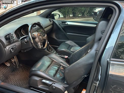 Used 2012 Volkswagen Golf R 2-Door image 9