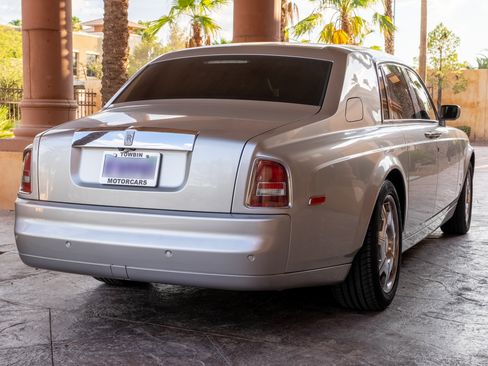 Used 2006 Rolls-Royce Phantom Sedan RWD image 6
