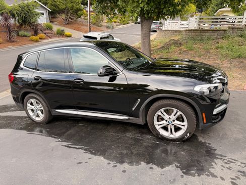 Used 2018 BMW X3 xDrive30i AWD/4WD image 1