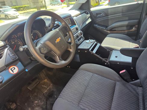 Used 2015 Chevrolet Tahoe 2WD image 4