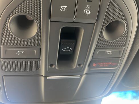 Used 2019 Genesis G70 3.3T Advanced w/ Sport Package image 26