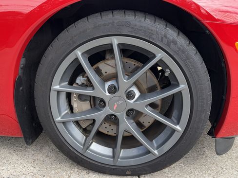 Used 2006 Chevrolet Corvette Coupe w/ Preferred Equipment Group image 11