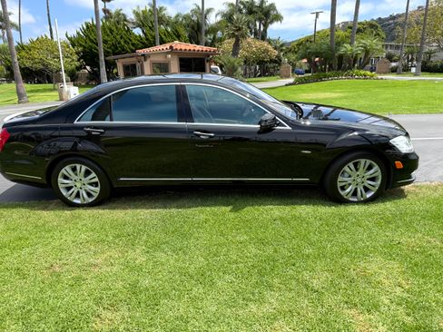 Used 2010 Mercedes-Benz S 400 image 2