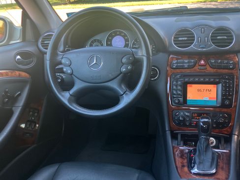 Used 2004 Mercedes-Benz CLK 320 Coupe image 11