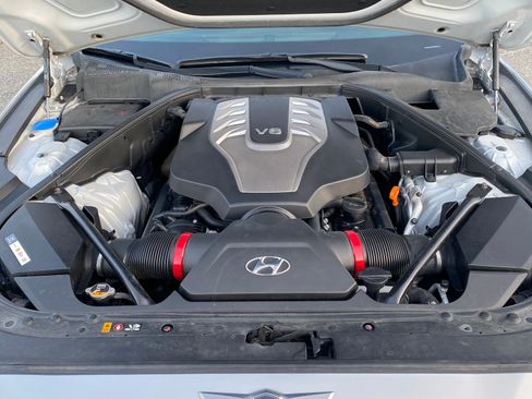 Used 2015 Hyundai Genesis 5.0 image 15