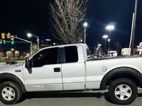 Used 2005 Ford F150 STX AWD/4WD image 1