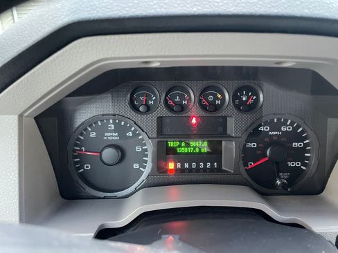 Used 2010 Ford F250 XLT image 11