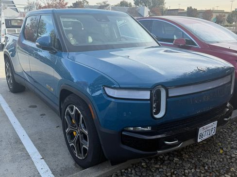 Used 2022 Rivian R1T Launch Edition image 11