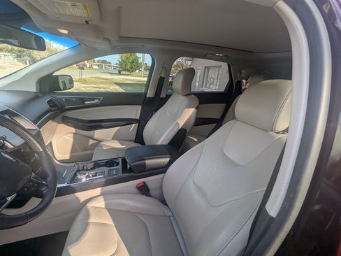 Used 2019 Ford Edge Titanium w/ Equipment Group 301A image 6