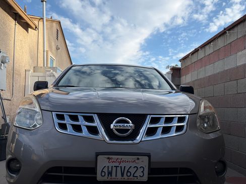 Used 2012 Nissan Rogue S w/ Special Edition Pkg FWD image 1