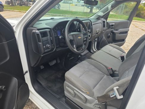 Used 2015 Chevrolet Silverado 1500 W/T w/ Trailering Package image 9