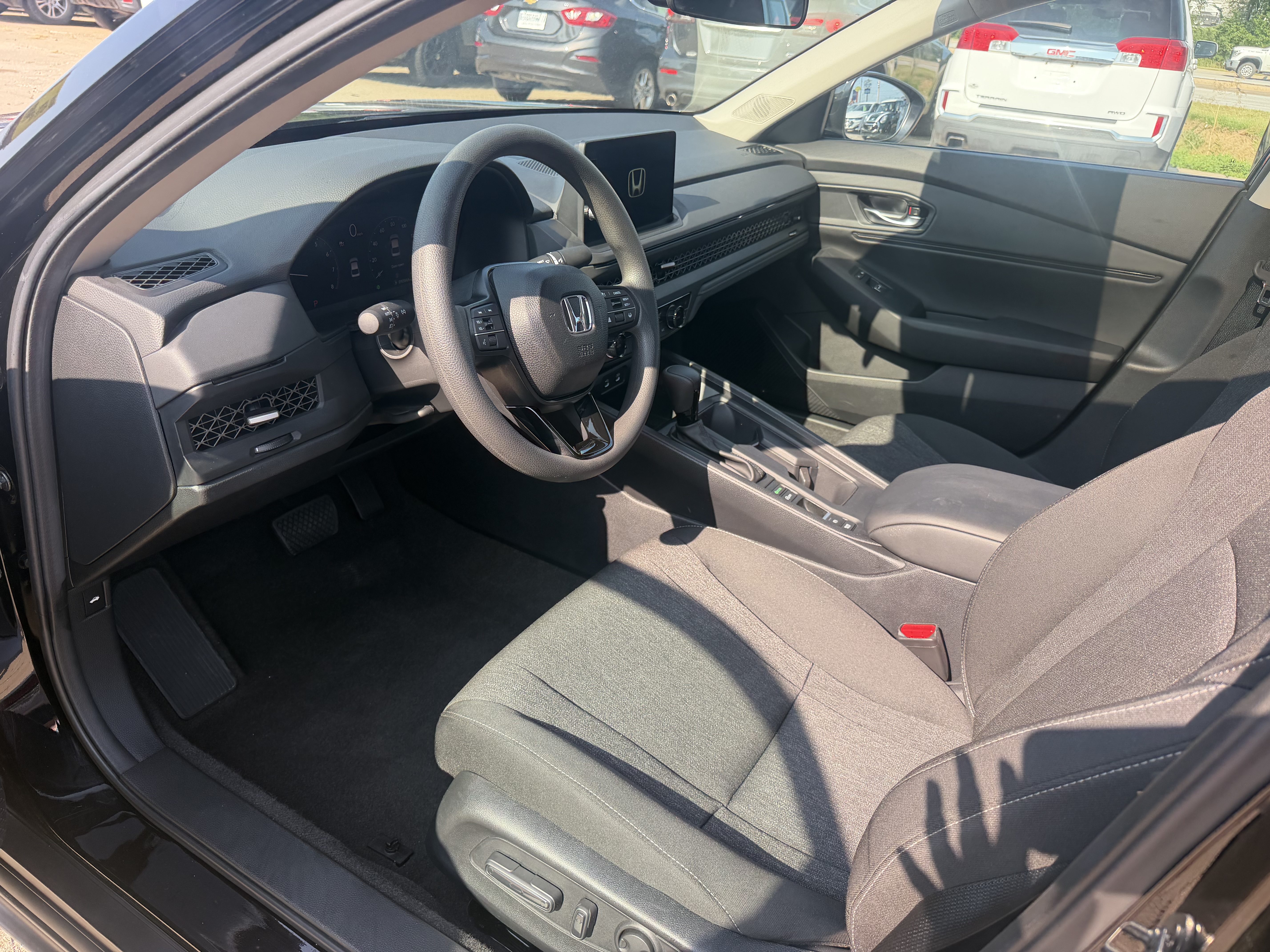 Used 2026 Honda Accord SE image 15