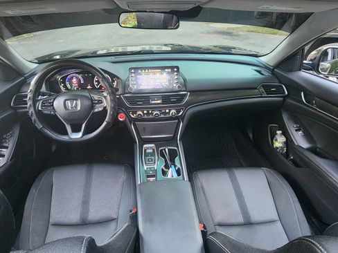Used 2020 Honda Accord EX image 1