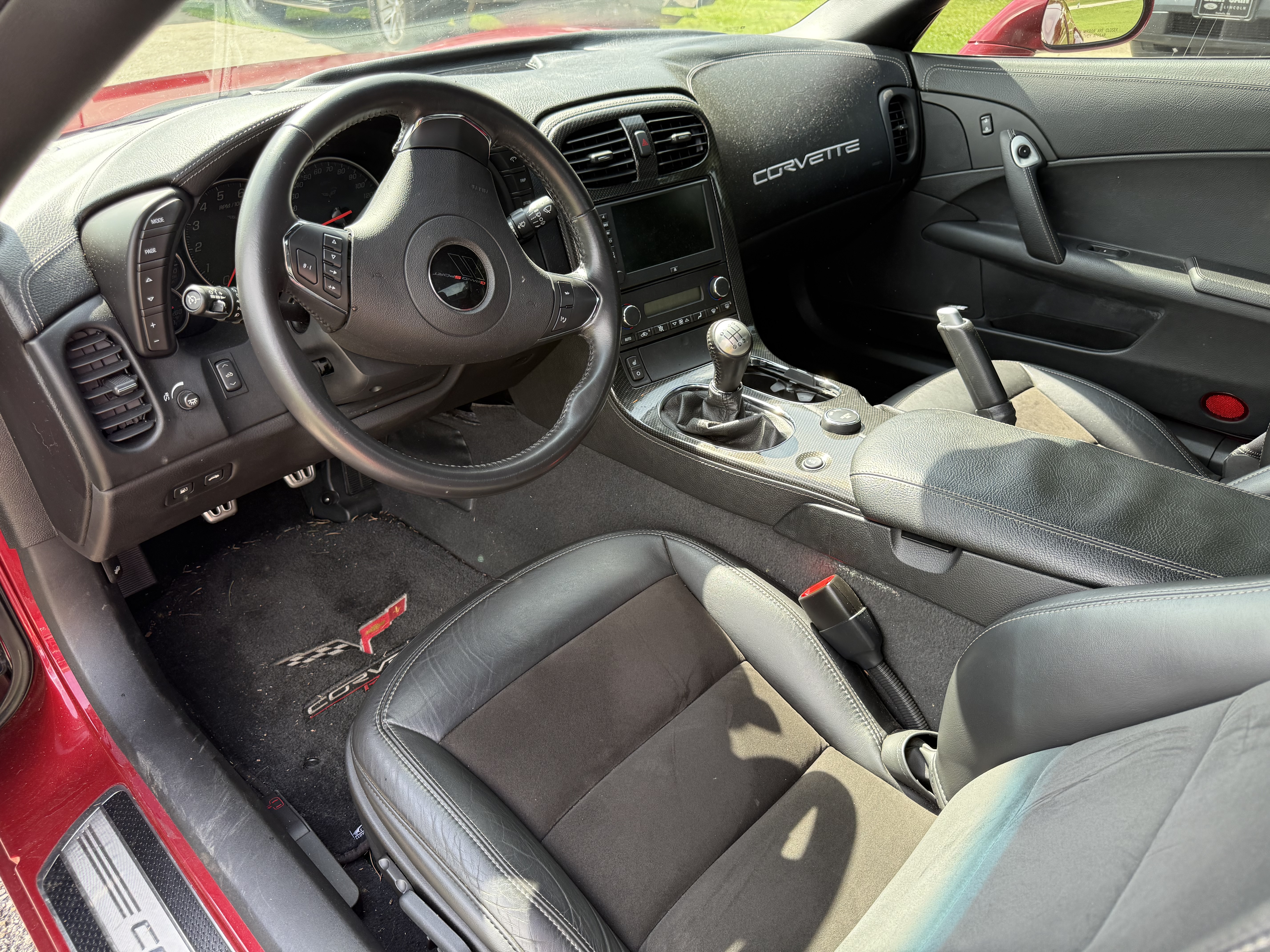 Used 2012 Chevrolet Corvette Grand Sport w/ 4LT Preferred Equipment Group RWD image 6