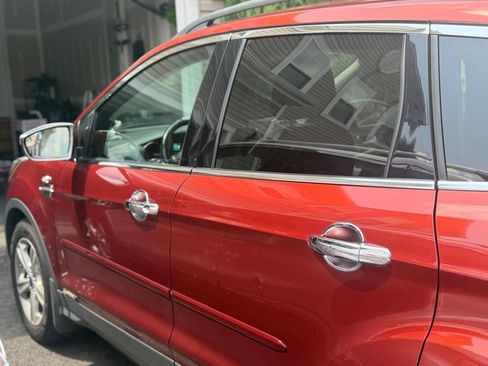Used 2016 Ford Escape SE w/ Equipment Group 201A FWD image 9