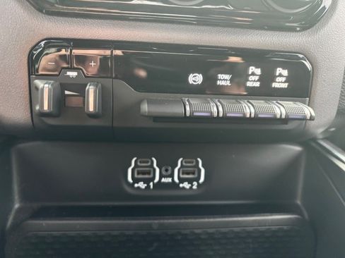 Used 2022 RAM 3500 Big Horn w/ Night Edition image 23